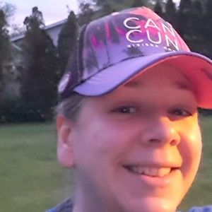 Meet your Posher, Cortney